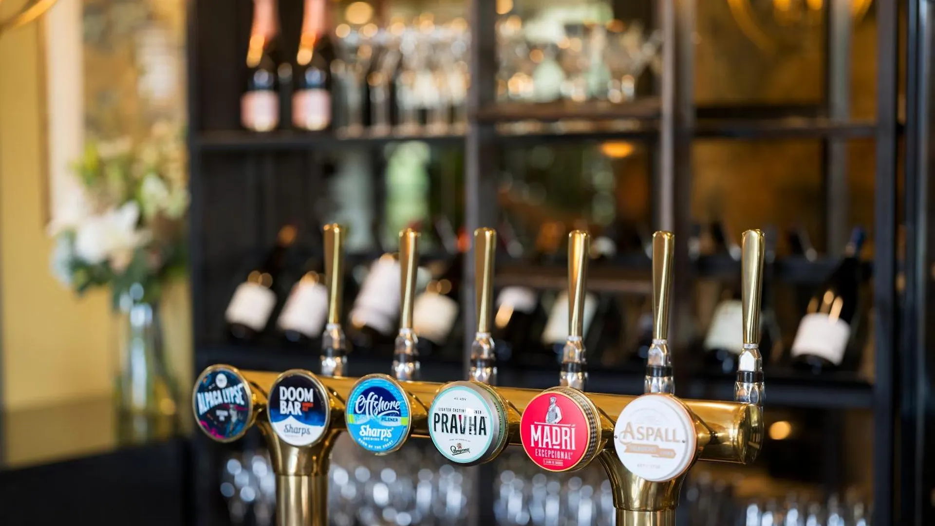 The Kings Arms Hotel Christchurch