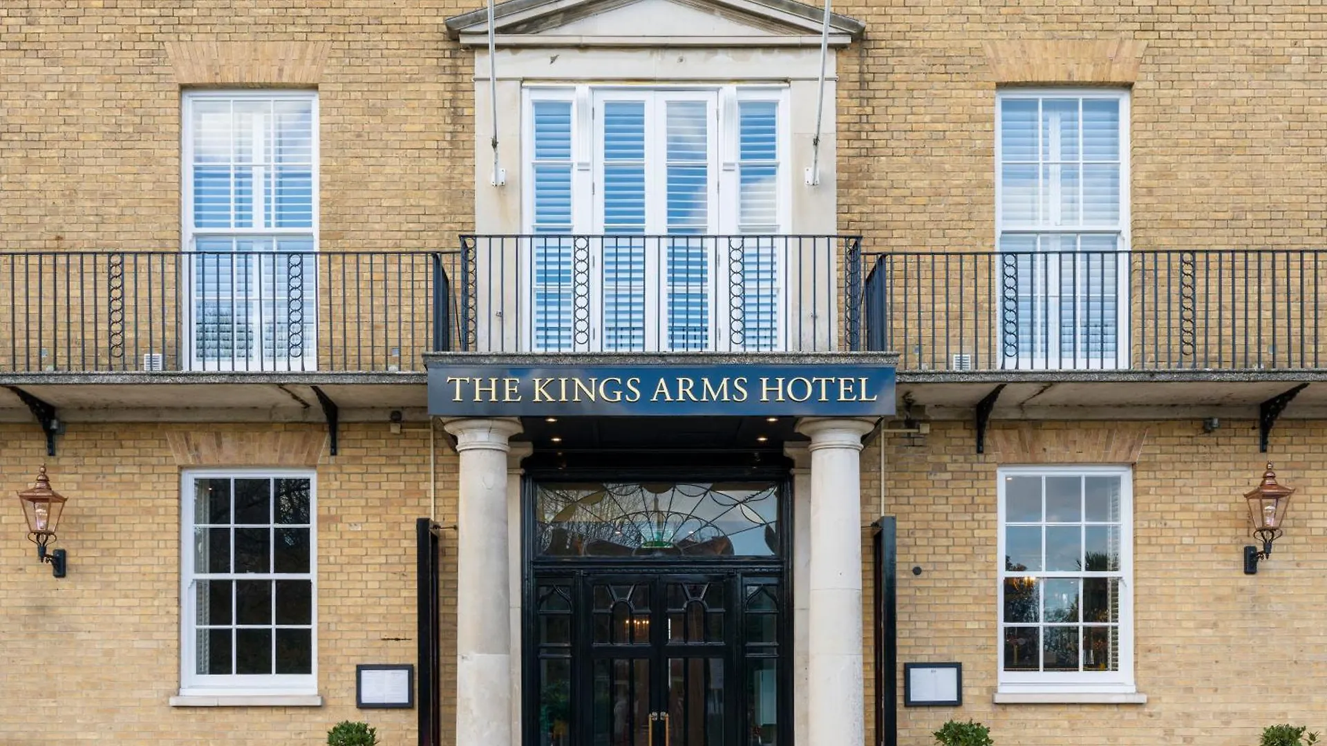 The Kings Arms Hotel Christchurch